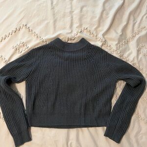 Kendall and Kylie size S crop sweater